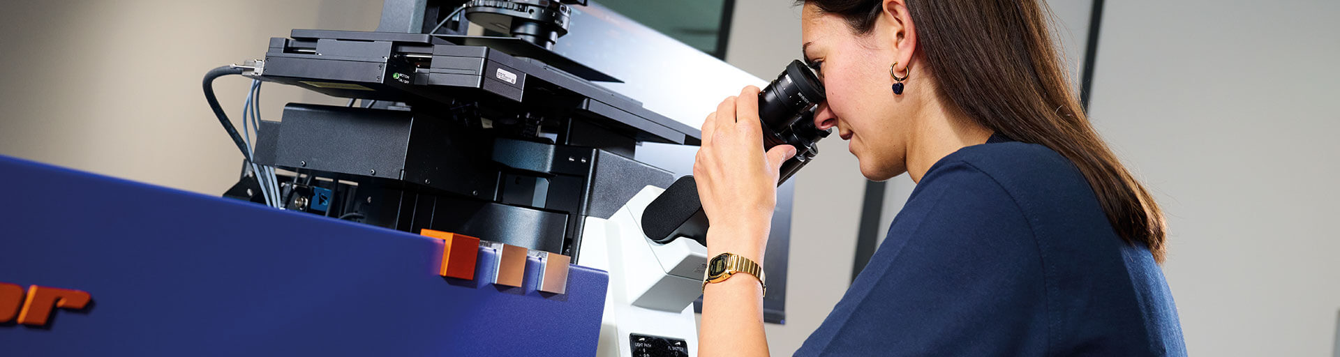 MIRAVA POLYSCOPE – the world’s only all-in-one solution for confocal, MATRIX, STED and MINFLUX microscopy with resolutions from millimeters down to 3.2 nm